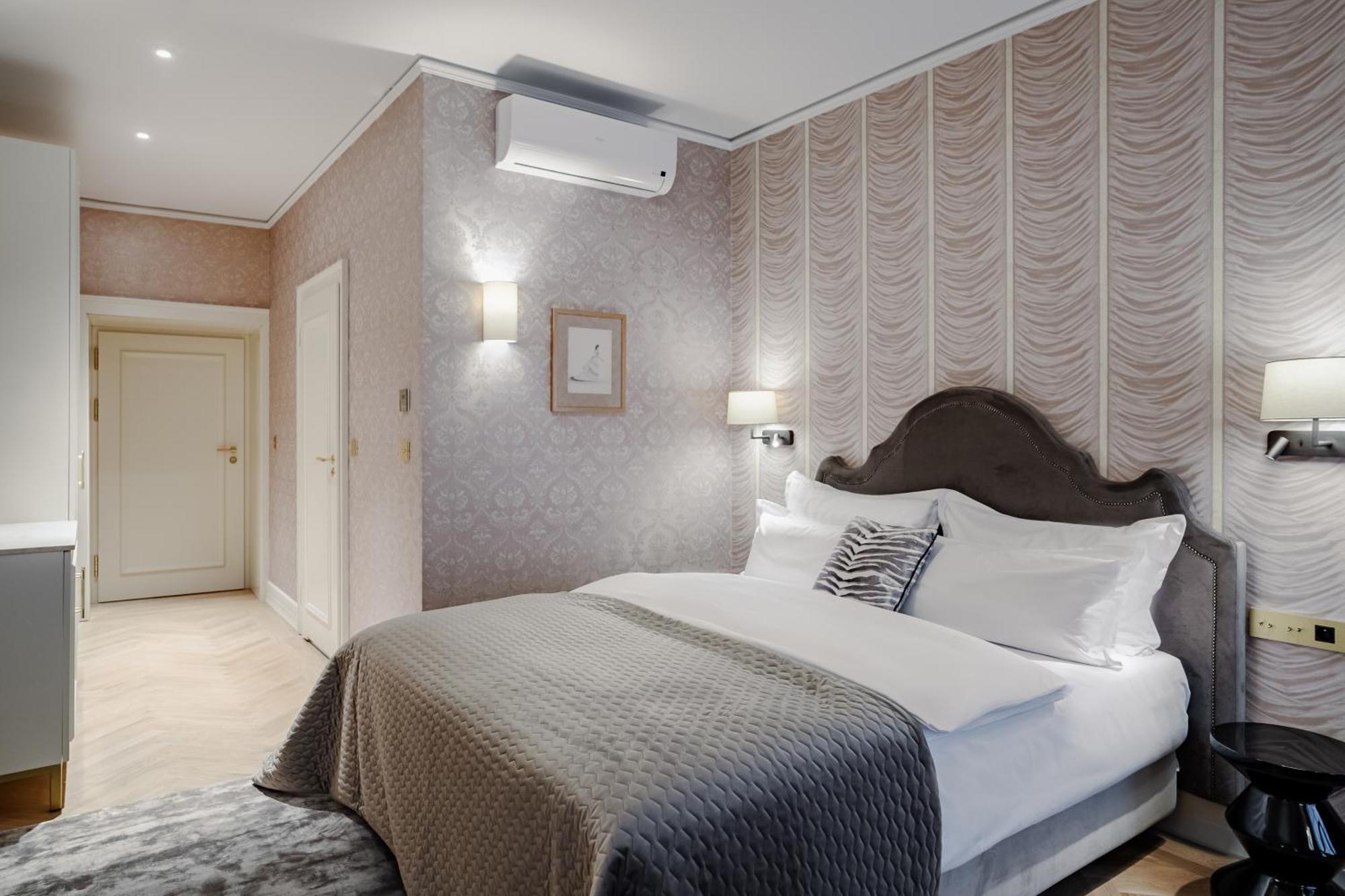 Hotel Unicus Palace Old Town - Destigo Hotels Krakow Room photo