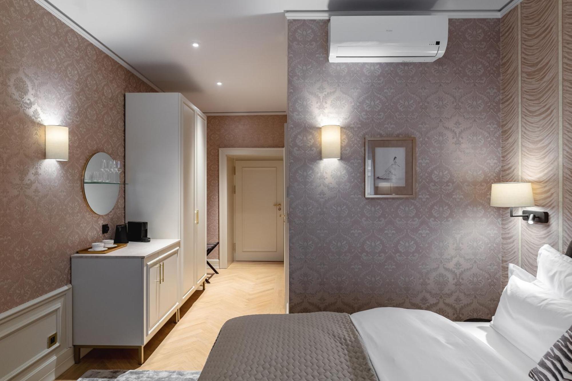 Hotel Unicus Palace Old Town - Destigo Hotels Krakow Room photo